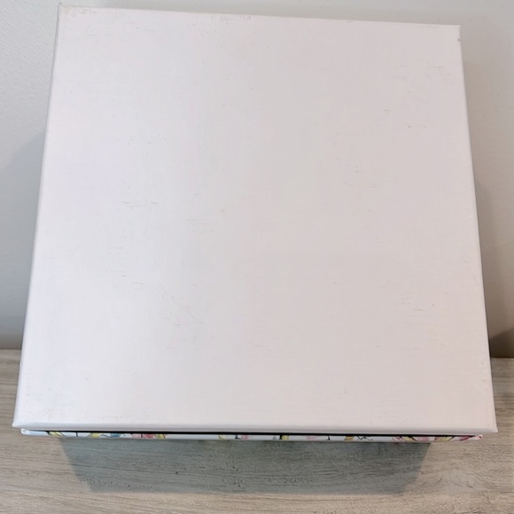 Christian Dior Floral Gift Box 🎁🌹 Great condition! - Picture 4 of 6